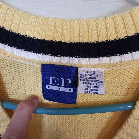 Like New Vintage Tennis Preppy Old Money Chunky Cable Knit V-neck Vest - Picture 3 of 4